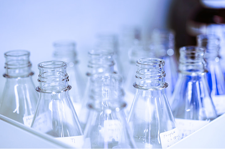 浅析护肤品行业创业做品牌,OEM代加工厂有多重要