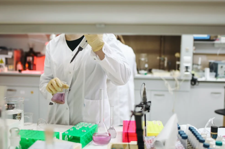 化妆品代加工需要了解的知识点,选择好工厂,安心做产品